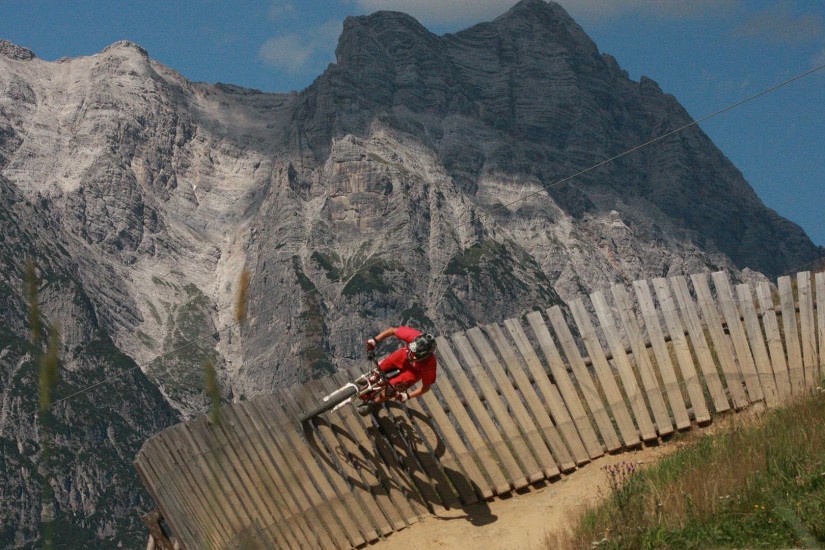 Bikepark Leogang - Hier ist für jeden was dabei, auf den neun verschiedenen Strecken finden Anfänger und Profis die richtige Herausforderung!