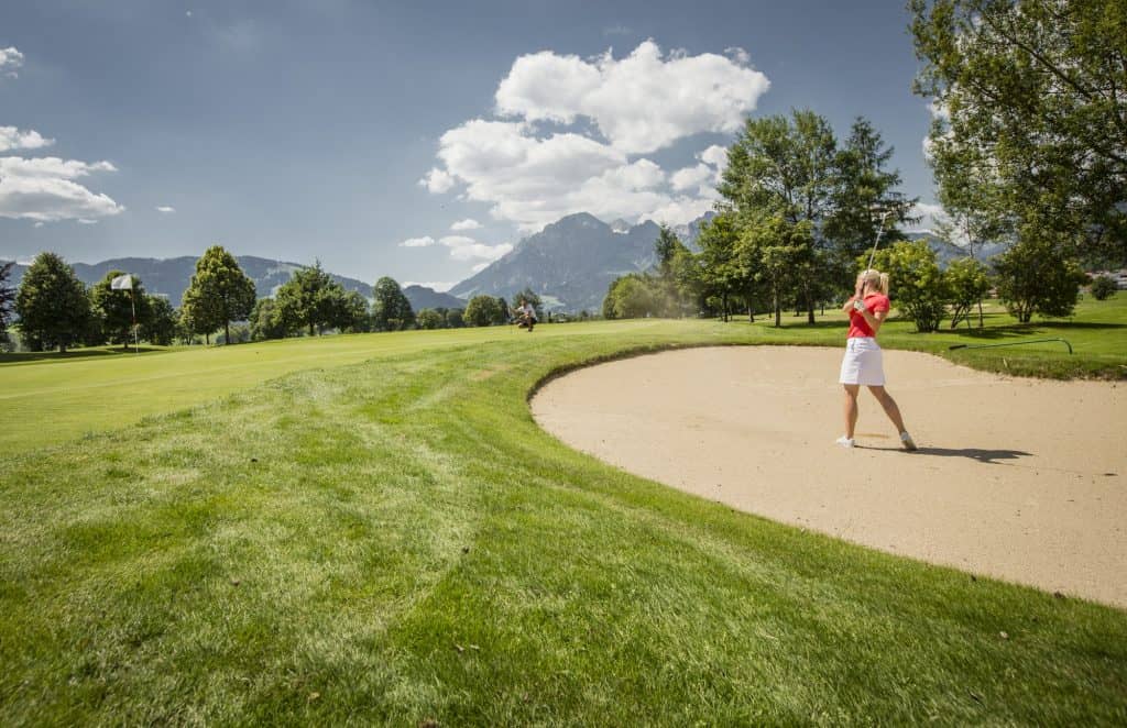 Verbessere Dein Handicap auf zwei der schönsten Meisterschafts-Golfplätzen in den Alpen.
