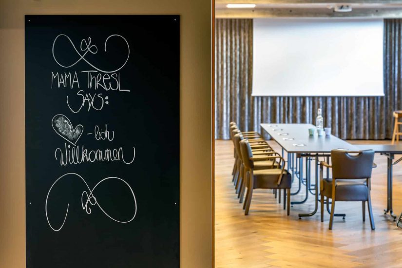 Das Foto darf ausschließlich für PR- und Marketingmaßnahmen der Bergdorf PRIESTEREGG GmbH - Sonnberg 22 - A-5771 Leogang räumlich und zeitlich unbegrenzt verwendet werden. Das Copyright verbleibt beim Bildautor Günter Standl (www.guenterstandl.de). Jegliche Nutzung Dritter ist mit dem Bildautor gesondert zu vereinbaren. Der Bildautor stellt das gelieferte Bildmaterial nicht von Rechten Dritter frei. Etwaige Ansprüche Dritter fallen in den Verantwortungsbereich des Bildnutzers.